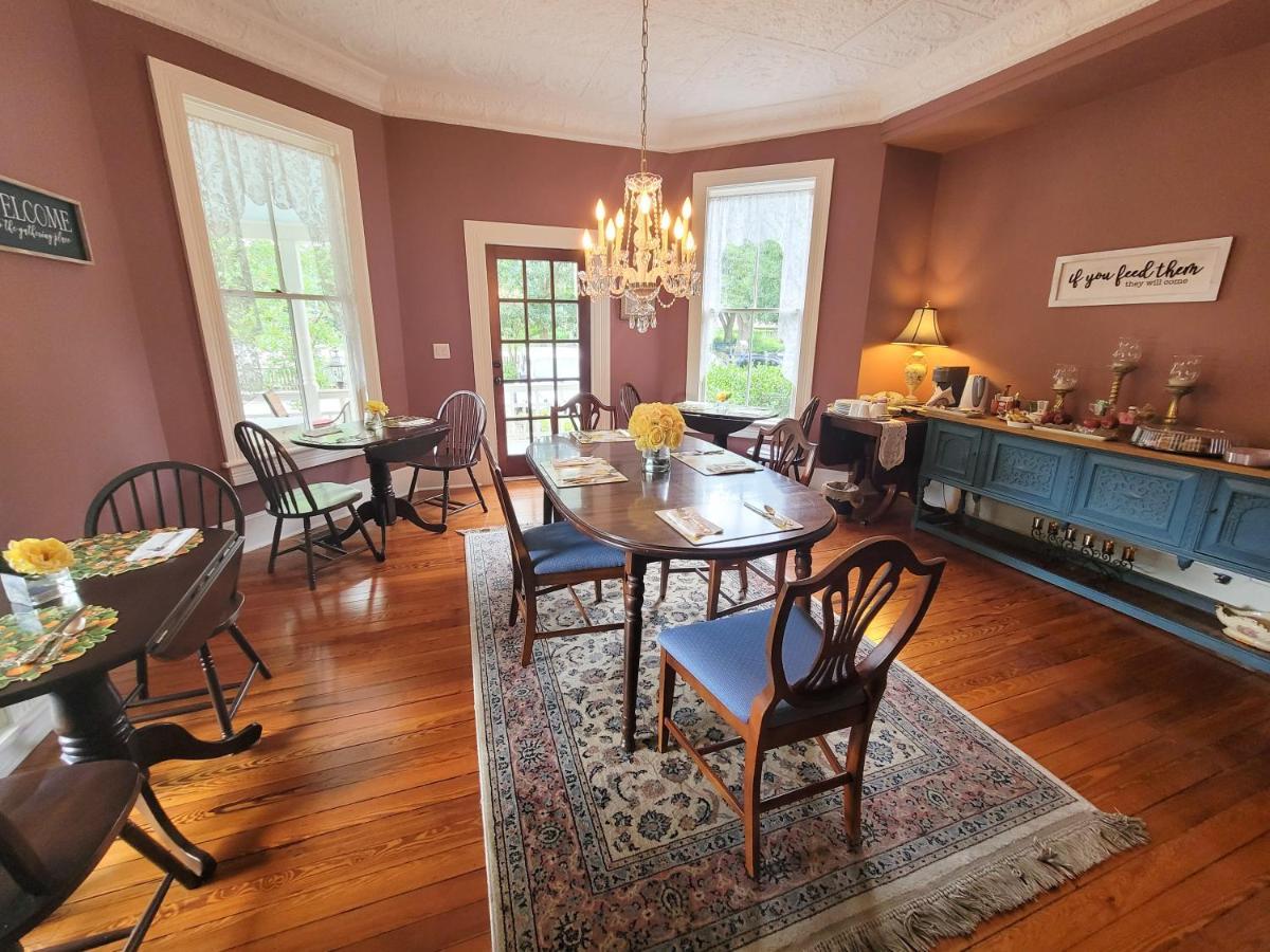 The Camellia Rose Inn- King Room- Inspiration Gainesville Bagian luar foto